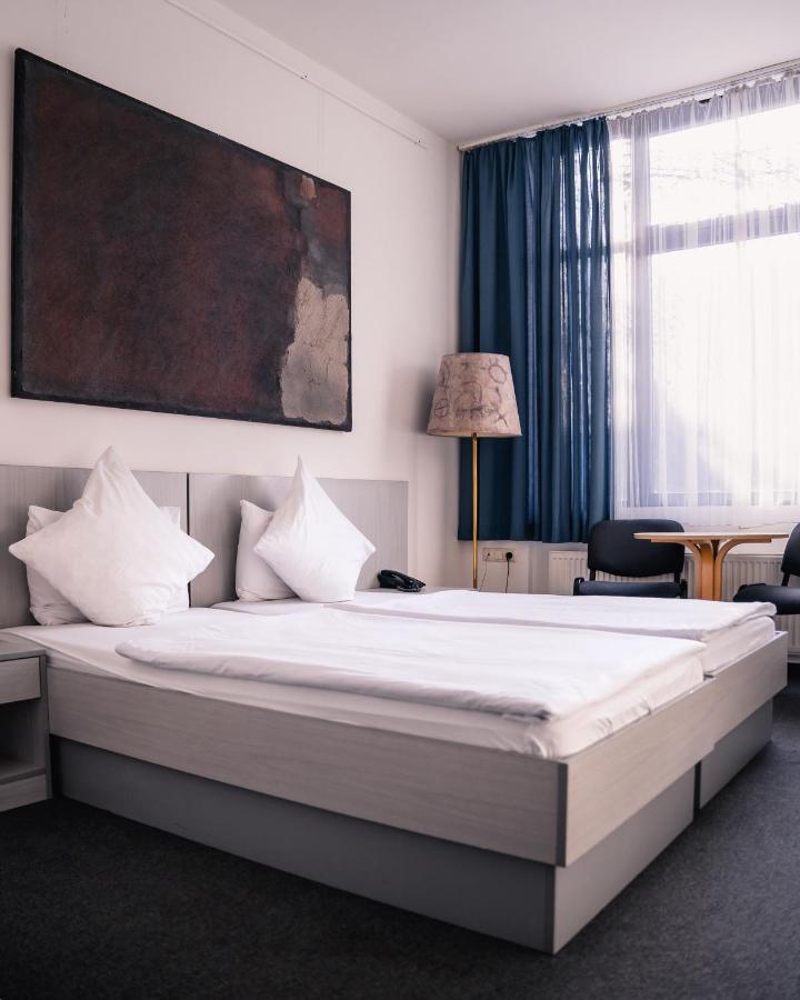 Berlin Art Hotel Gümrü Dış mekan fotoğraf